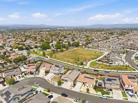 View/Area - 1981 Dylan St, Hollister, CA 95023 photo 5 of 5