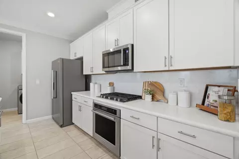 Kitchen - 1981 Dylan St, Hollister, CA 95023 photo 1 of 4