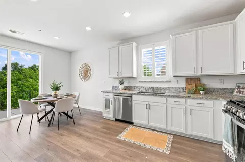 Kitchen - 216 Raccoon Hollow Loop, Copperopolis, CA 95228 photo 3 of 3