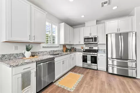 Kitchen - 216 Raccoon Hollow Loop, Copperopolis, CA 95228 photo 1 of 3