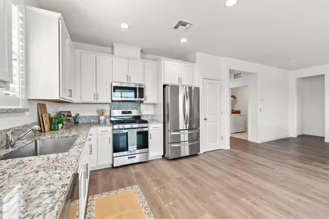 Kitchen - 216 Raccoon Hollow Loop, Copperopolis, CA 95228 photo 2 of 3
