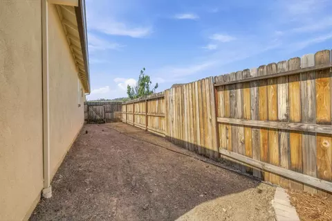 Exterior - 216 Raccoon Hollow Loop, Copperopolis, CA 95228 photo 5 of 10