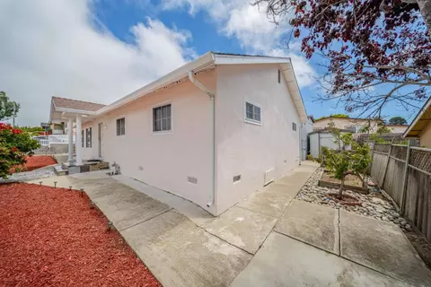 1696 Vallejo St, Seaside, CA 93955 photo 6