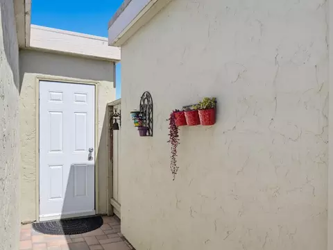 Exterior - 186 Crestview Ct, Watsonville, CA 95076 photo 12 of 12