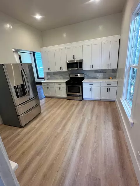 Kitchen - 1210 Peralta St, Oakland, CA 94607 photo 2 of 2
