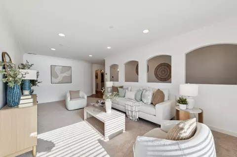 Living - 1669 Beach Blvd, Pacifica, CA 94044 photo 2 of 9