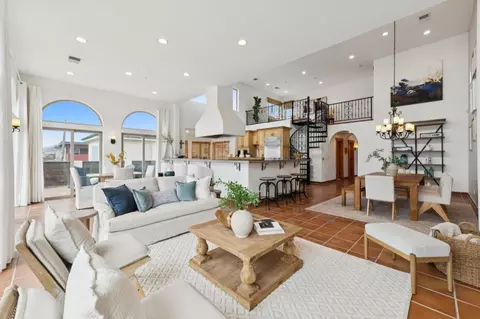 Living - 1669 Beach Blvd, Pacifica, CA 94044 photo 7 of 9