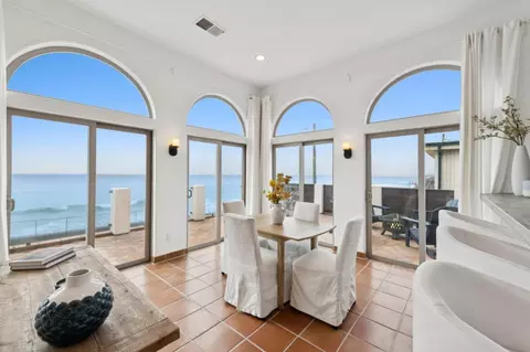Dining - 1669 Beach Blvd, Pacifica, CA 94044 photo 5 of 8