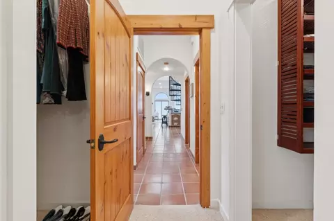Entry Way - 1669 Beach Blvd, Pacifica, CA 94044 photo 7 of 8
