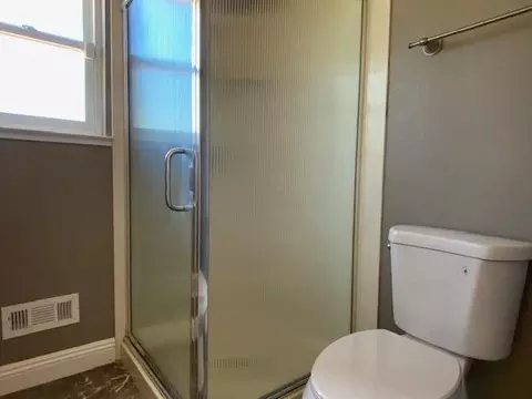 Bath - 3786 Cypress Way, Pittsburg, CA 94565 photo 1 of 2