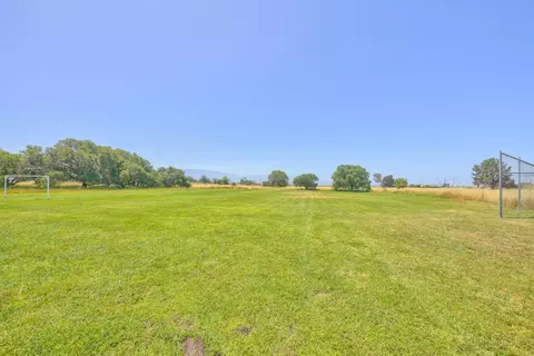 24720 Foothill Dr, Salinas, CA 93908 photo 45
