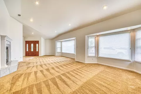 24720 Foothill Dr, Salinas, CA 93908 photo 7