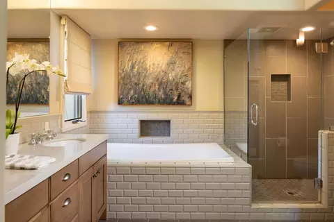 Bath - 28061 Heron Ct, Carmel, CA 93923 photo 3 of 5