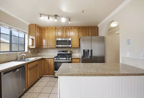 Kitchen - 2311 Beach Blvd 202, Pacifica, CA 94044 photo 2 of 4