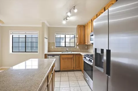 Kitchen - 2311 Beach Blvd 202, Pacifica, CA 94044 photo 4 of 4