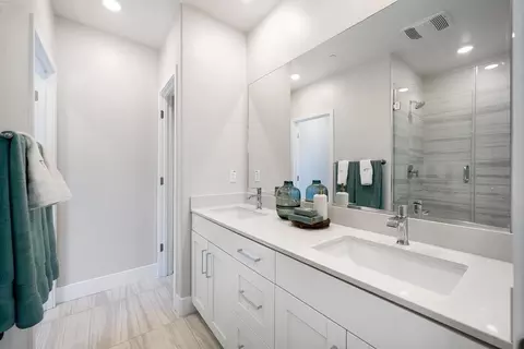 2104 Latham St, Mountain View, CA 94040 photo 5