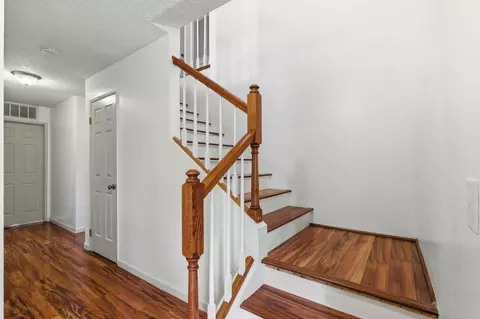 Entry Way - 7185 Orchard Dr, Gilroy, CA 95020 photo 1 of 2
