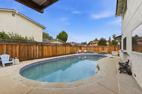 Exterior - 7185 Orchard Dr, Gilroy, CA 95020 photo 4 of 7