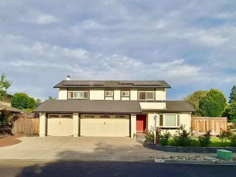 7185 Orchard Dr, Gilroy, CA 95020