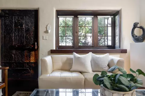 Living - 1122 Harrison St, Monterey, CA 93940 photo 2 of 4