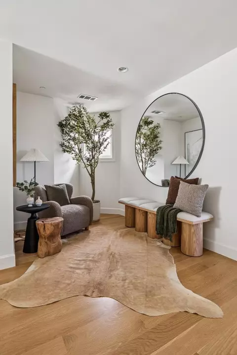 Entry Way - 822 Columbus St, El Granada, CA 94018 photo 1 of 1