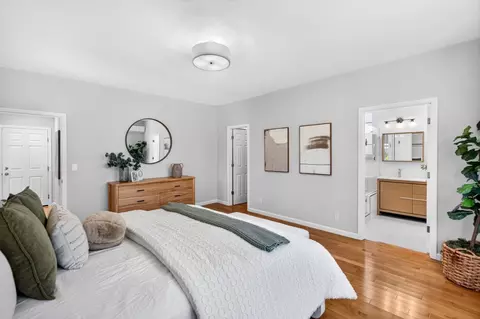 Bedroom - 819 Flin Way, Sunnyvale, CA 94087 photo 3 of 9