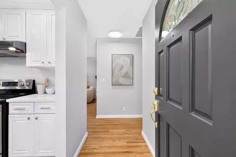 Entry Way - 819 Flin Way, Sunnyvale, CA 94087 photo 1 of 2
