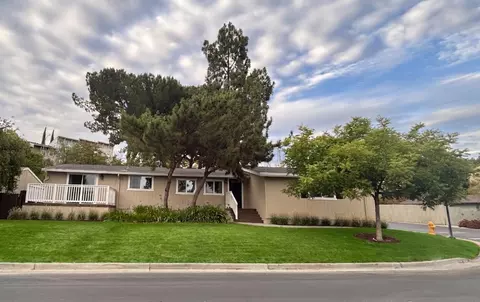 260 Mountain Springs Dr 260, San Jose, CA 95136