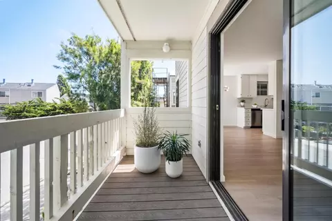 Exterior - 466 Pine Ave, Half Moon Bay, CA 94019 photo 1 of 2