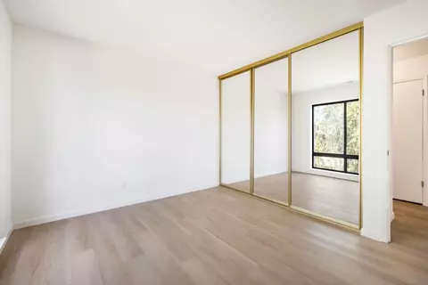 Bedroom - 466 Pine Ave, Half Moon Bay, CA 94019 photo 4 of 4