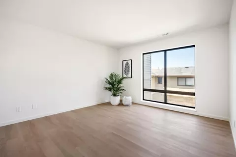 Bedroom - 466 Pine Ave, Half Moon Bay, CA 94019 photo 1 of 4