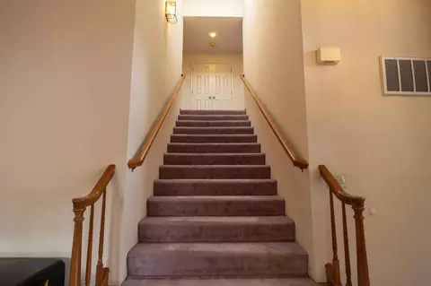 Entry Way - 1219 Willow Ct, Gilroy, CA 95020 photo 4 of 5