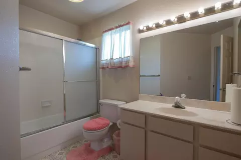 Bath - 1219 Willow Ct, Gilroy, CA 95020 photo 3 of 3