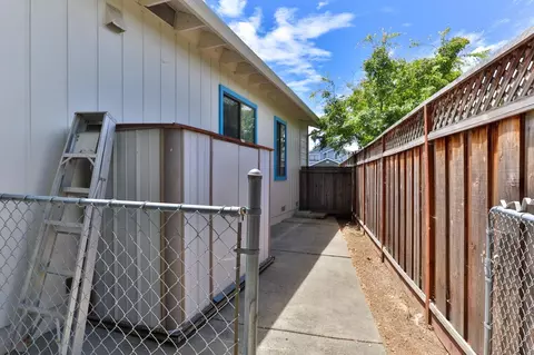 Exterior - 1219 Willow Ct, Gilroy, CA 95020 photo 10 of 14