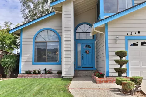 Exterior - 1219 Willow Ct, Gilroy, CA 95020 photo 2 of 14