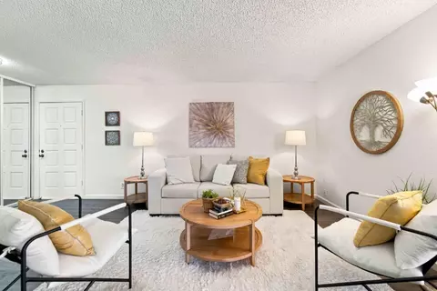 Living - 280 Easy St 417, Mountain View, CA 94043 photo 2 of 3