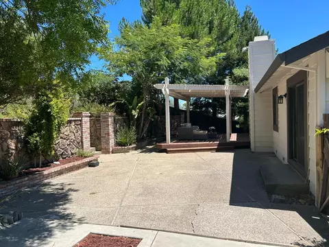 Exterior - 23005 Standing Oak Ct, Cupertino, CA 95014 photo 4 of 8