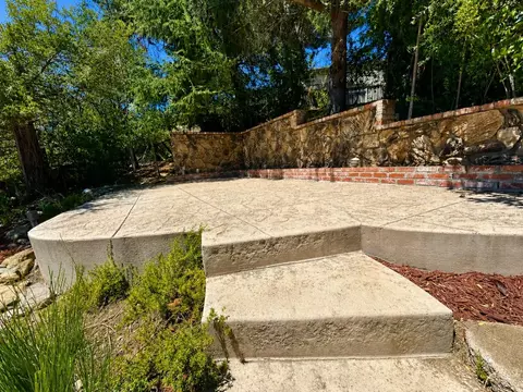 Exterior - 23005 Standing Oak Ct, Cupertino, CA 95014 photo 7 of 8