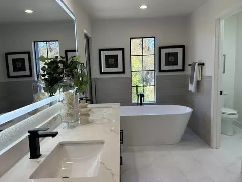Bath - 23005 Standing Oak Ct, Cupertino, CA 95014 photo 3 of 5