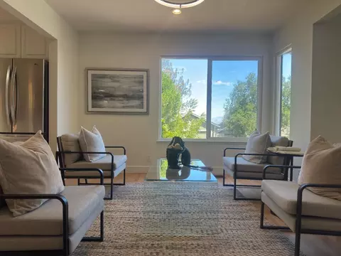 Living - 23005 Standing Oak Ct, Cupertino, CA 95014 photo 2 of 2
