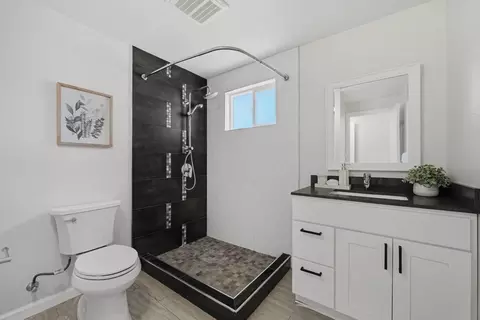 Bath - 136 Eldora Dr, Mountain View, CA 94041 photo 2 of 2