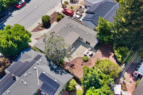 View/Area - 136 Eldora Dr, Mountain View, CA 94041 photo 2 of 6