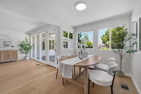 Dining - 136 Eldora Dr, Mountain View, CA 94041 photo 1 of 3