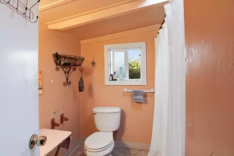 Bath - 609 Trinity Ave, Seaside, CA 93955 photo 2 of 2