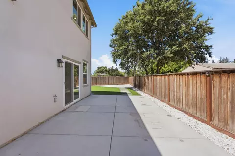Exterior - 9192 Wickham Ct, Gilroy, CA 95020 photo 7 of 12