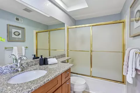 Bath - 2314 Farmcrest St, Milpitas, CA 95035 photo 5 of 6
