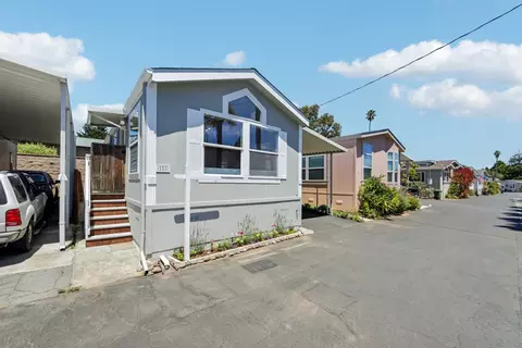 930 Rosedale Ave 2, Capitola, CA 95010