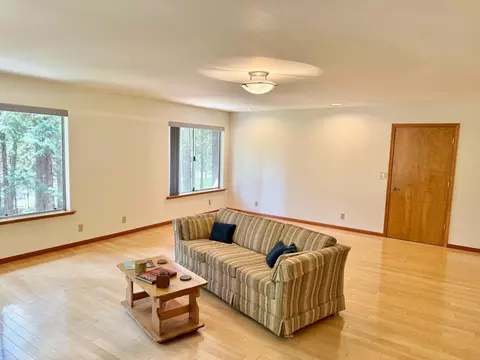 Living - 2624 Indian Rock Rd, Dorrington, CA 95223 photo 7 of 9
