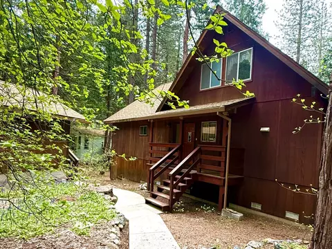 Exterior - 2624 Indian Rock Rd, Dorrington, CA 95223 photo 2 of 11