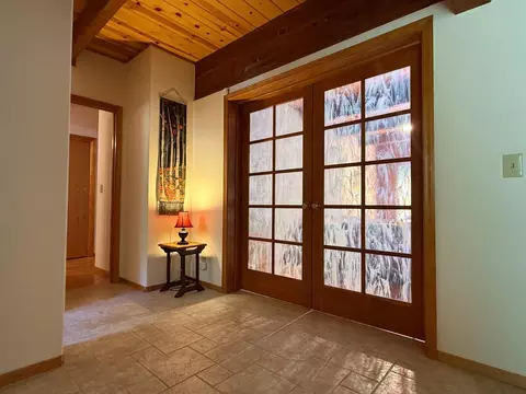 Entry Way - 2624 Indian Rock Rd, Dorrington, CA 95223 photo 2 of 2